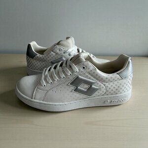 LOTTO Women's Lucky Star White Silver Leather Sneakers Trainers Sz 8.5 NEW NWOB